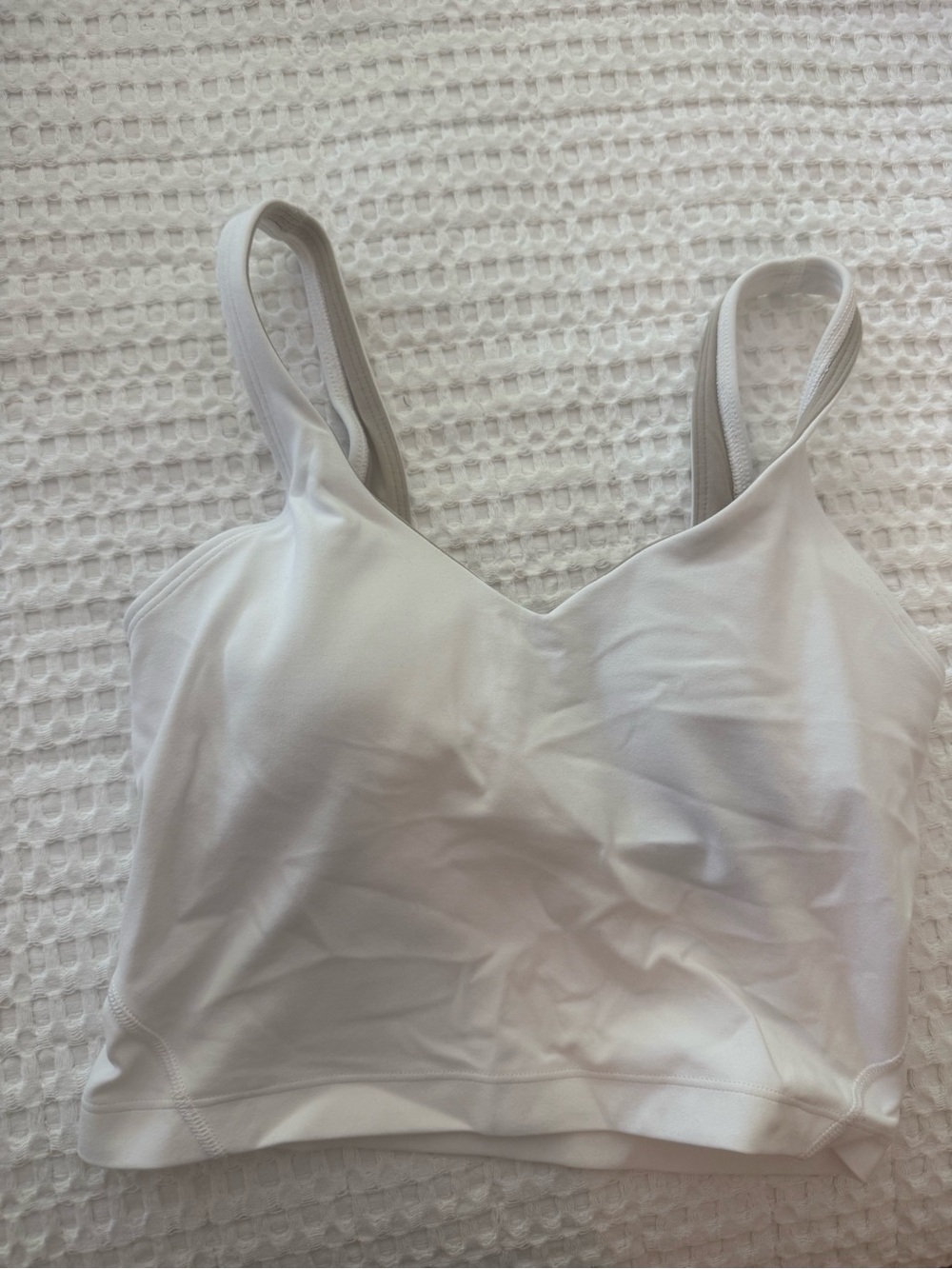 Lululemon Women’s White Seamless active top with built in sports bra